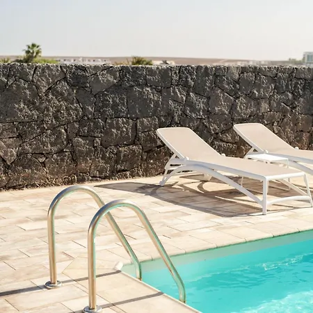 Domus Vulcani Ramagua * Playa Blanca